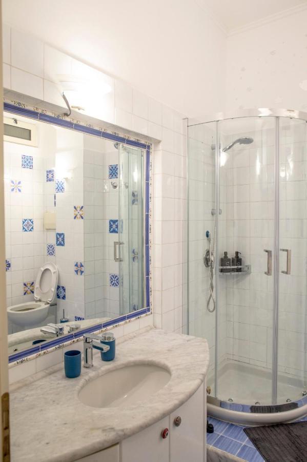Residenza Napoli Toledo Apartment Luaran gambar